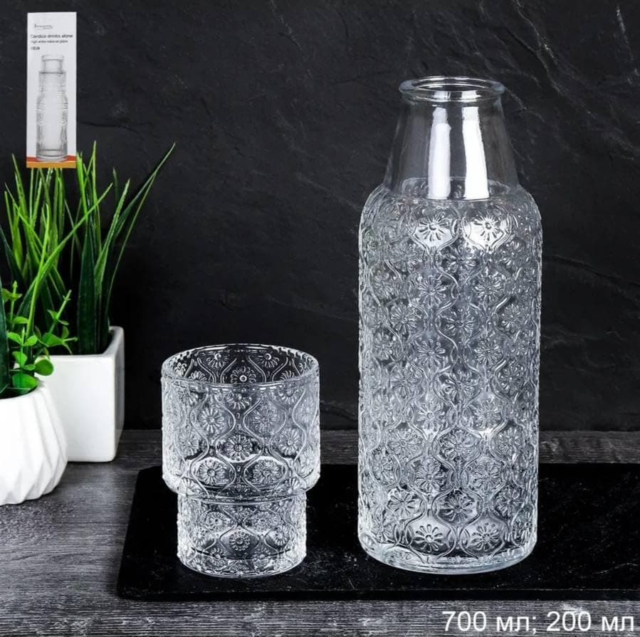 Generic Engraved Crystal Glass Water Bottle with Cup Set, 1 Liter Capacity, Decorative Pattern, 800ml Bottle and 200ml Glass .sew