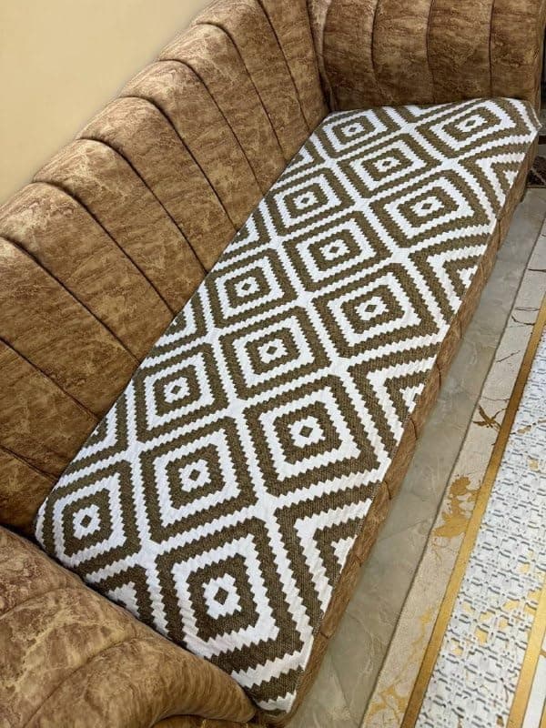 Generic Geometric Pattern Sofa Cover, Chenille Jacquard Velvet, 70 x 195 cm, Black and White .flo (cafe)