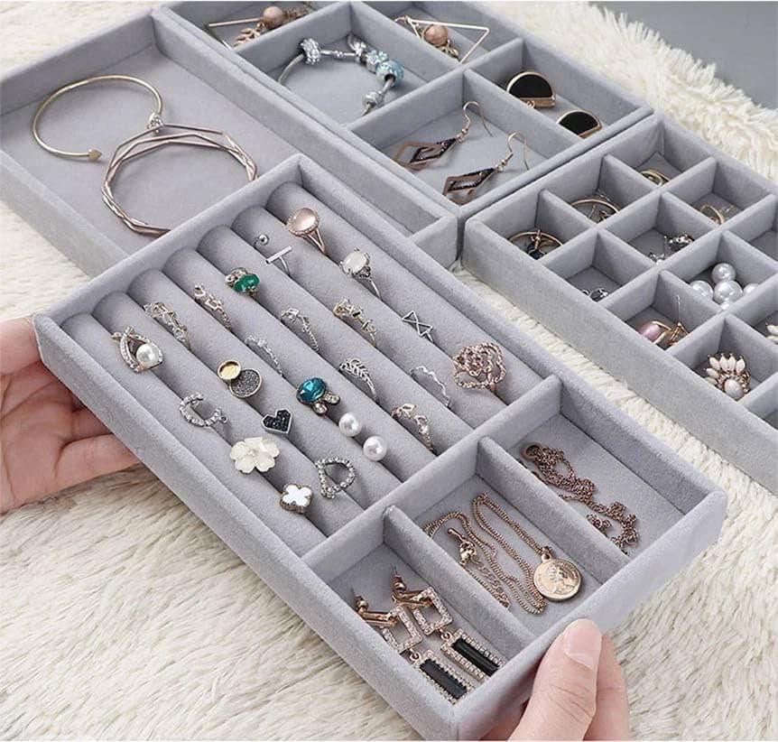 Generic Velvet drawer organizer 4 * 1, A chic organizer that doesn’t take up space in a drawer or closet, Consists of 4 pieces of different sizes, .ex