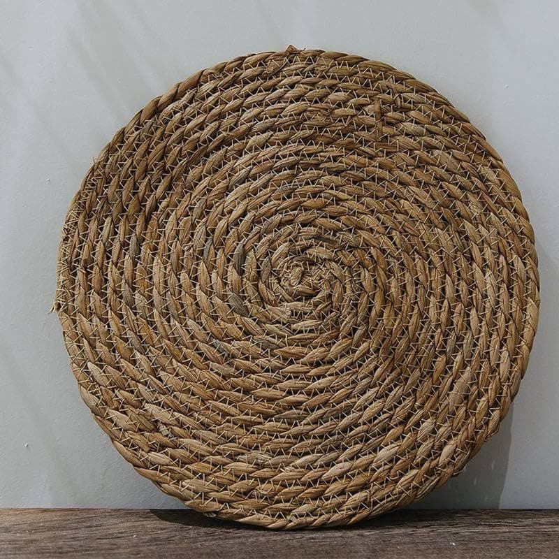 Natural Wicker Round Table Mat 40cm Diameter Boho Style Placemat for Dining Plates and Kitchen Decor Handwoven Straw Coaster for Table Protection