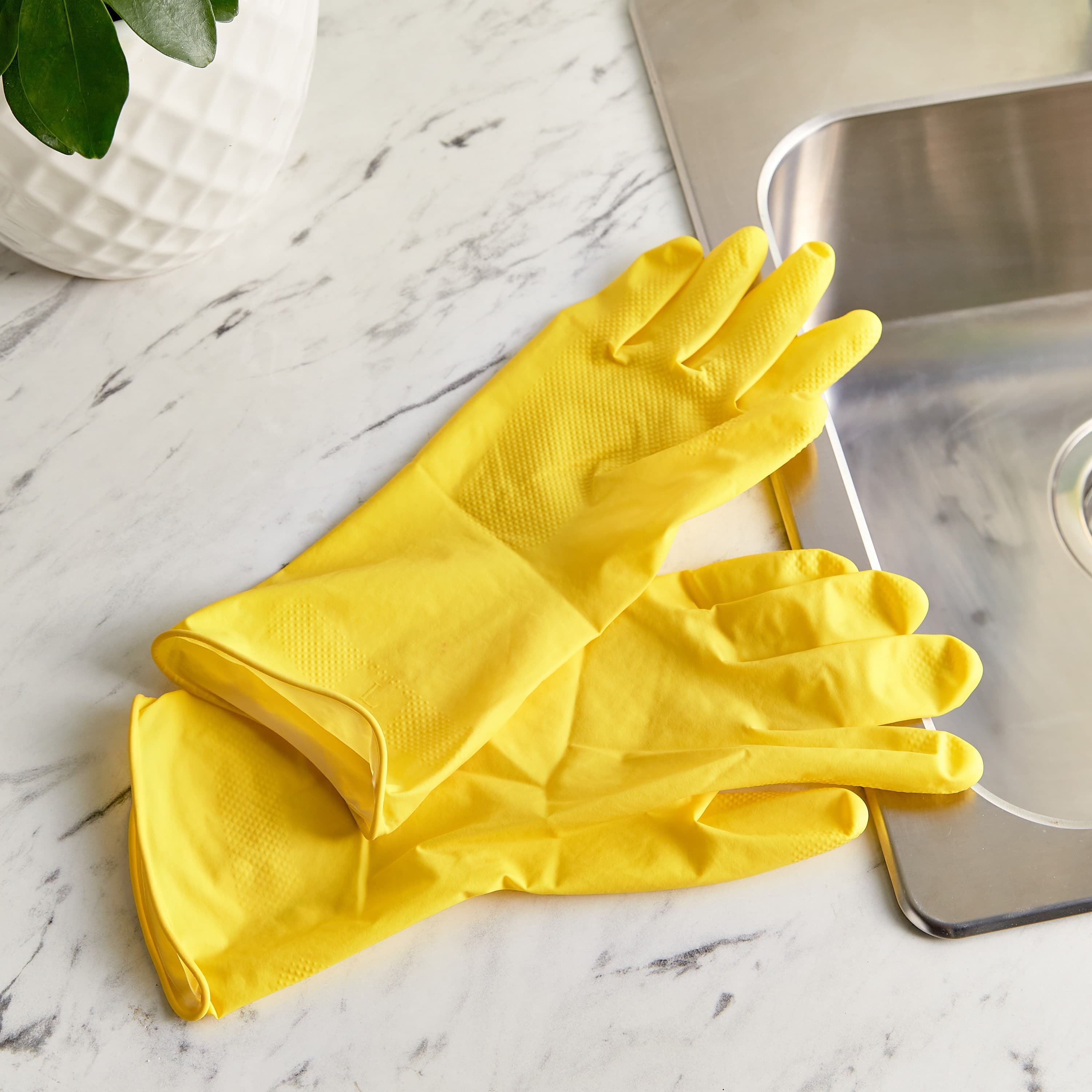 Martha General Purpose Cleaning Gloves Brooms, Mops & Dusters