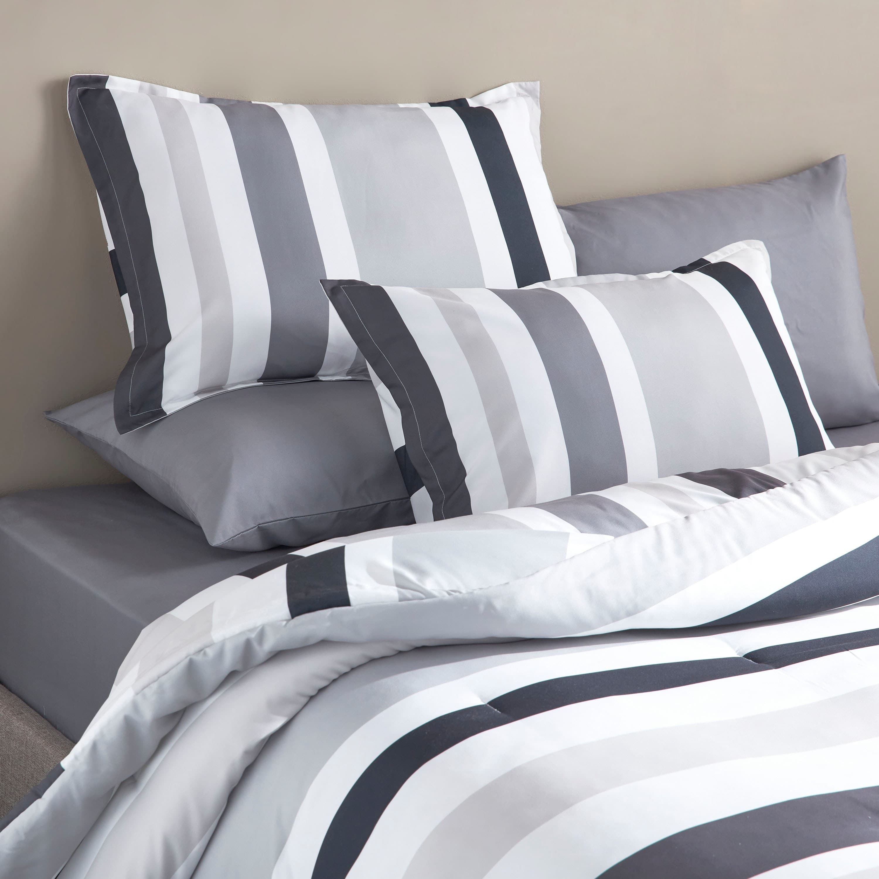 Jenning Geometric Print 6-Piece King Reversible Comforter and Sheet Set - 220x240 cm Bed in a Bag