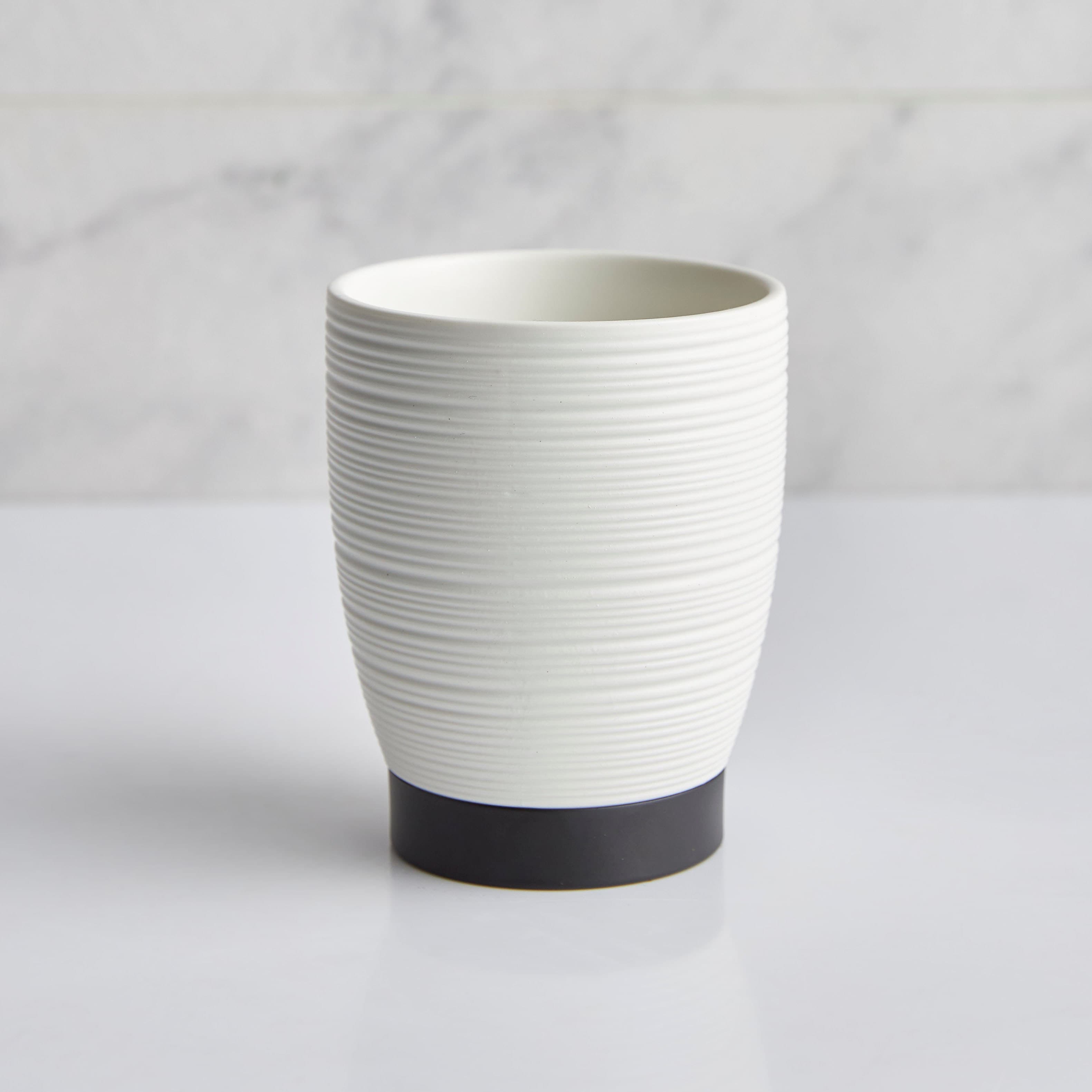 Amora Tumbler Toothbrush Holders & Tumblers