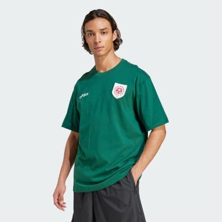 Badge Graphic Tee T-Shirts
