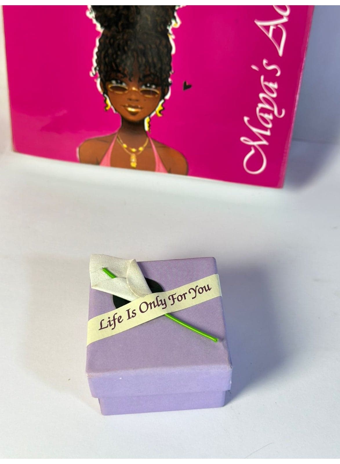 Small Paper Jewelry Boxes Rings Earrings Necklaces Storage Organizer Gift Box Cloud flower Jewelry Packing may vary color 1PC Jewellery Boxes