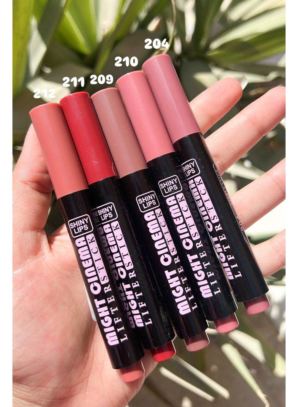 Might Cinema Lifter Lipstick Shiny Lips - 5081-208 (10)