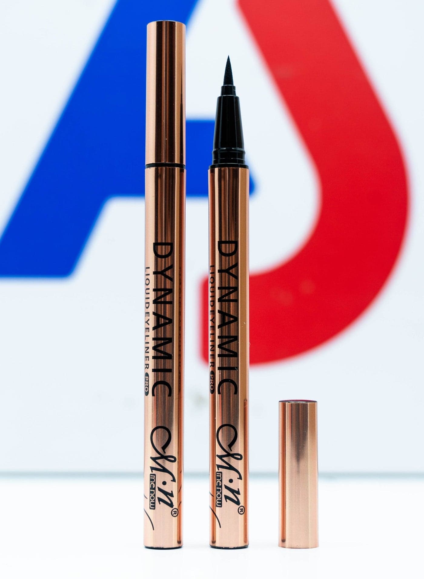 New Dynamic Liquid Eyeliner 0.6g - 1 Black