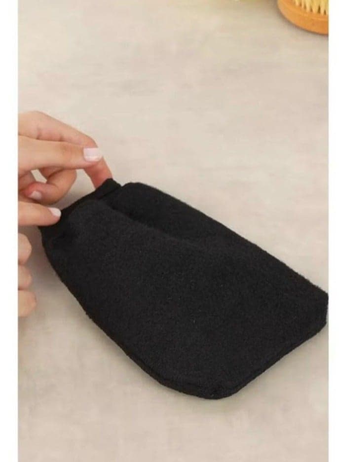 Moroccan loofah for body exfoliation – practical and reusable glove design, gentle and suitable for sensitive skin (3)