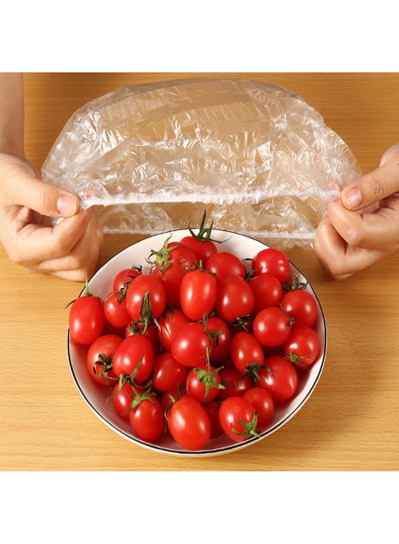 Stretchable plastic dish covers for food storage, pot and pan cover bags, and fresh food storage bags Lids