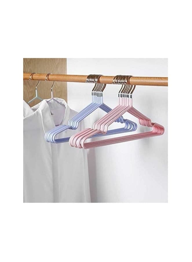 A practical set of 20 stainless steel clothes hangers designed for organizing and hanging clothes neatly in your wardrobe. The durable, space-saving design is suitable for shirts, blouses, dresses, and other everyday garments. Closet Clothes Hangers