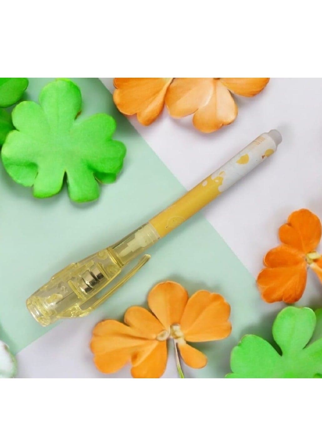 Magic pen with prominent characters and lights up for special occasions. Suitable for children for entertainment events and recreational games. Magic Kits & Accessories (٣)