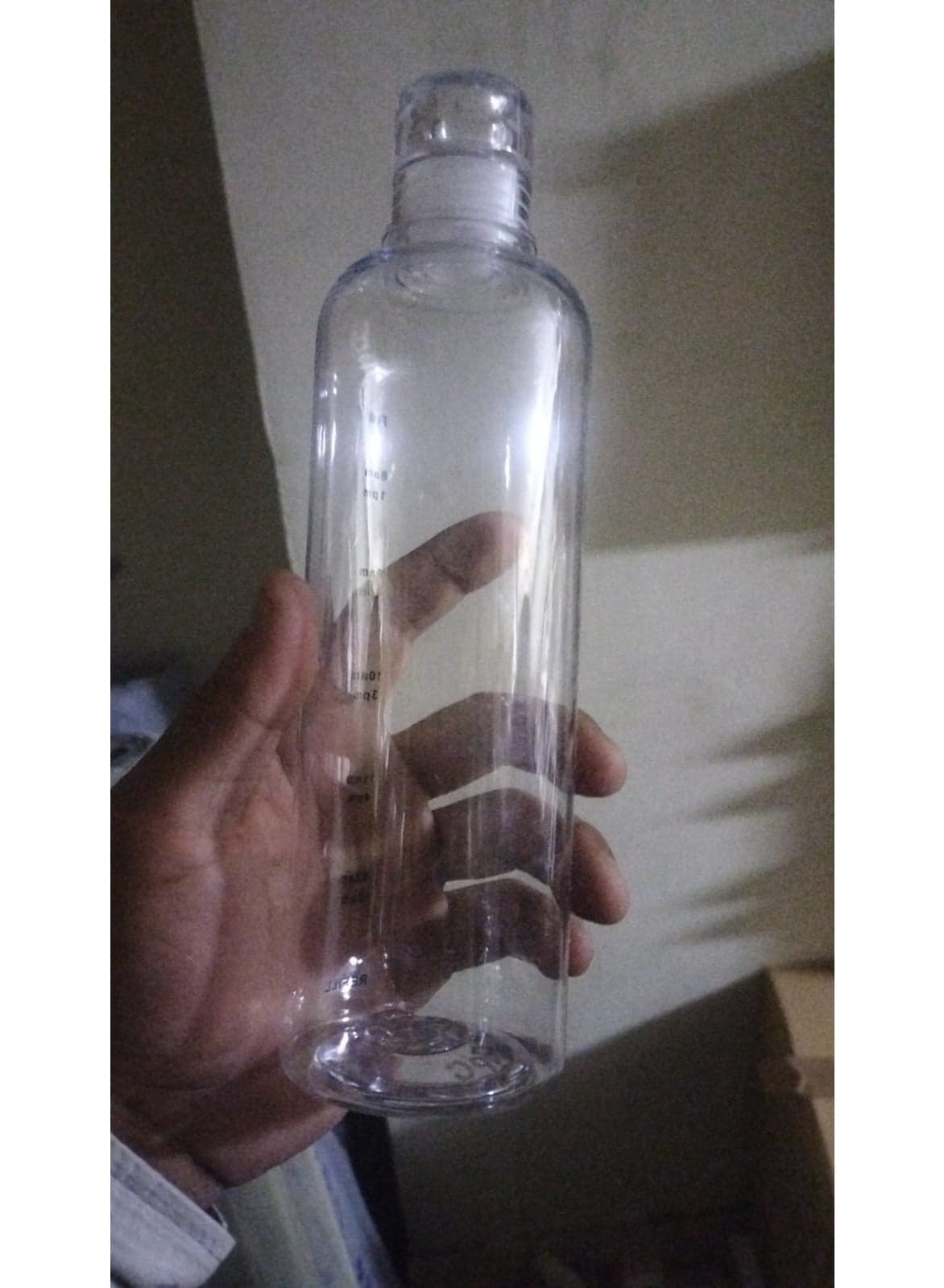 زجاجة مياه رياضية بلاستيك شفافة قابلة لإعادة الاستخدام – خفيفة الوزن – مناسبة للجيم والسفر Water Bottles (٣)