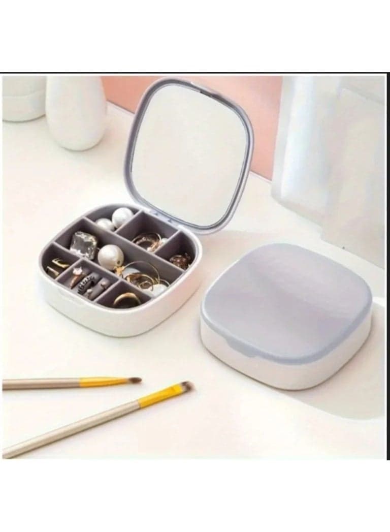 Portable accessories and jewelry organizer with built-in mirror Jewellery Organizers (٤)