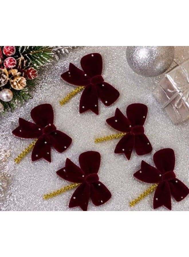 Christmas decorations and accessories: a bag of small bows (contains 10 bows).