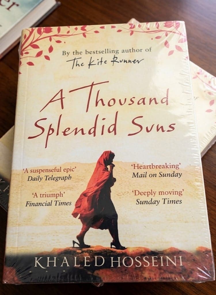 A Thousand Splendid Suns: A Tale of Love and Resilience Contemporary Fiction