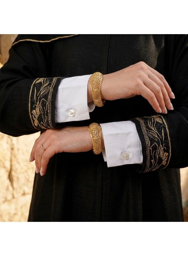 Elegant and comfortable shirt cuff extension with a practical design for daily use. Women's Accessories (٢)
