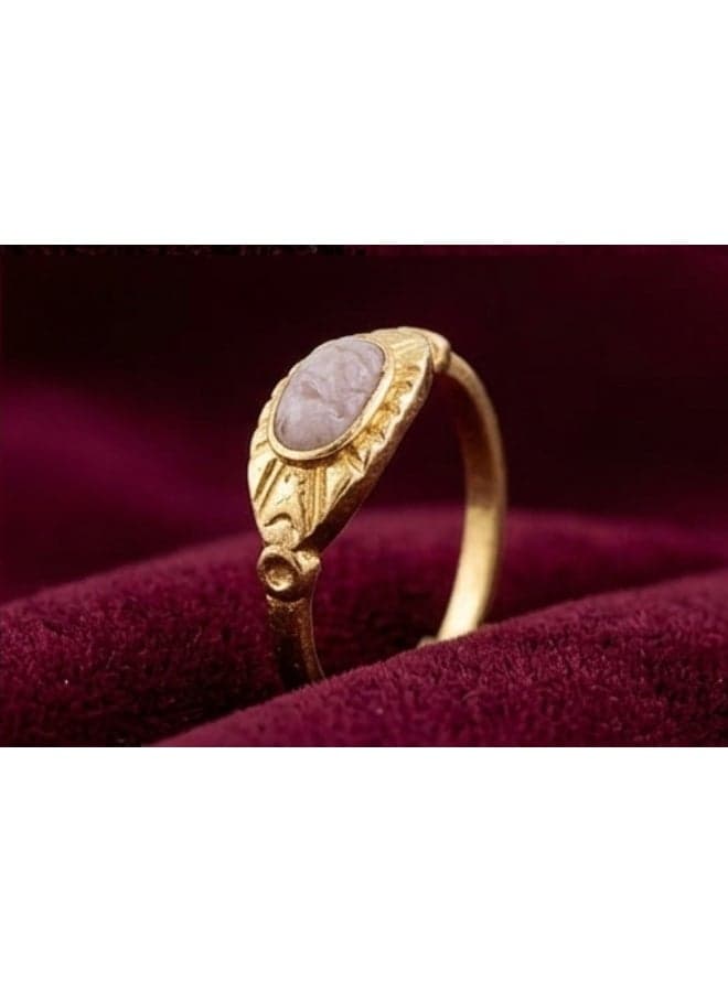 Women's stainless steel ring, golden, distinctive in its design, elegant, of high quality Fine Jewellery Rings