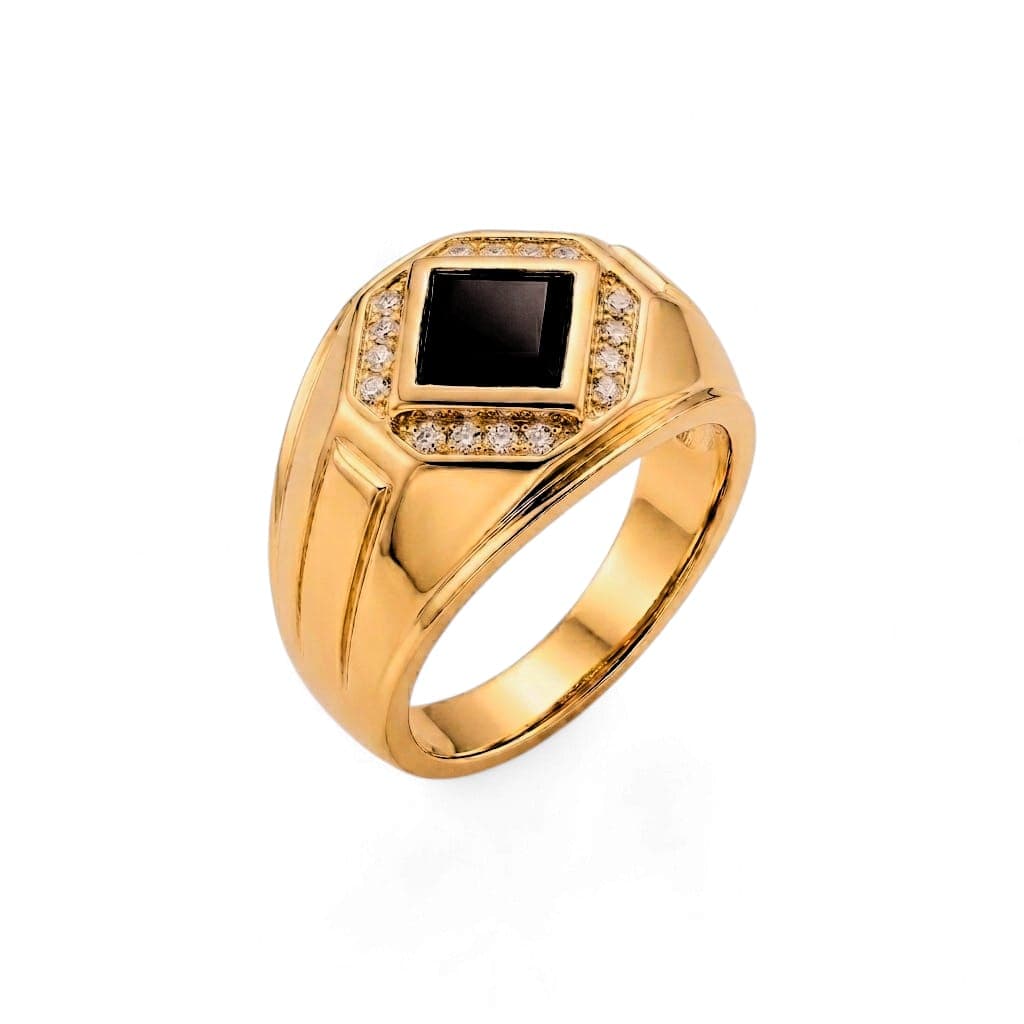A men’s ring in luxurious red gold, featuring a royal black stone surrounded by sparkling zircon stones. A design that combines prestige and modern elegance to suit your distinctive presence. (2)