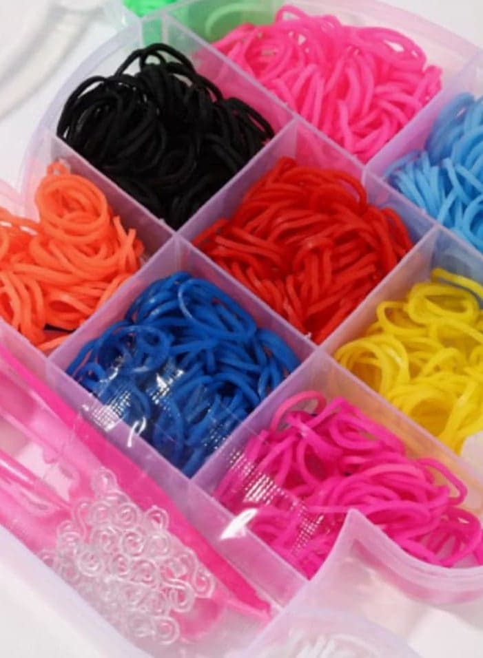 "Round Loom Rubber Band Set for Crafting, 12-color Loom Bands Set with Panda Design Bag." Craft Kits (6)