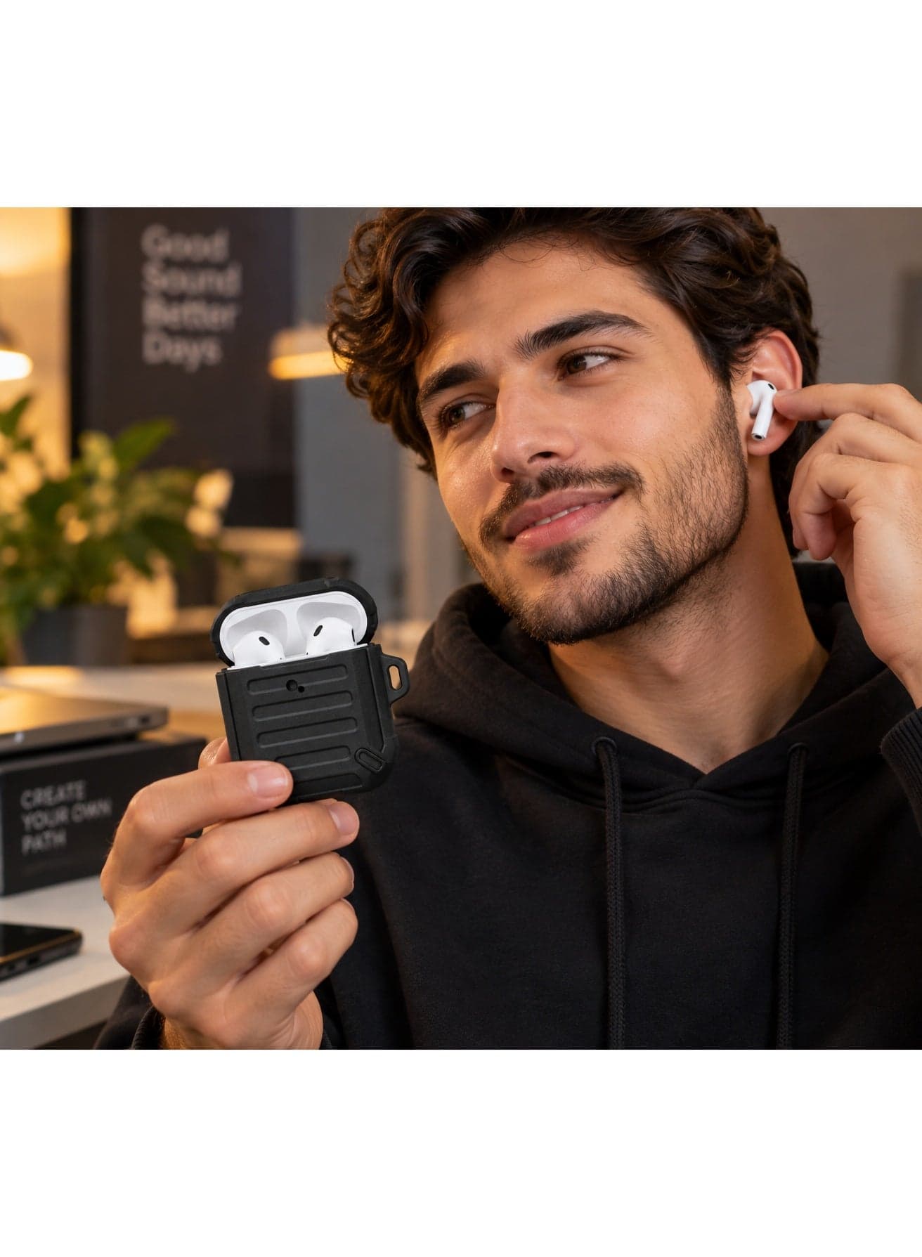 RPC-T06 Shockproof Armor Protective Case with Carabiner for Apple AirPods 1 & 2 - Black (٣)