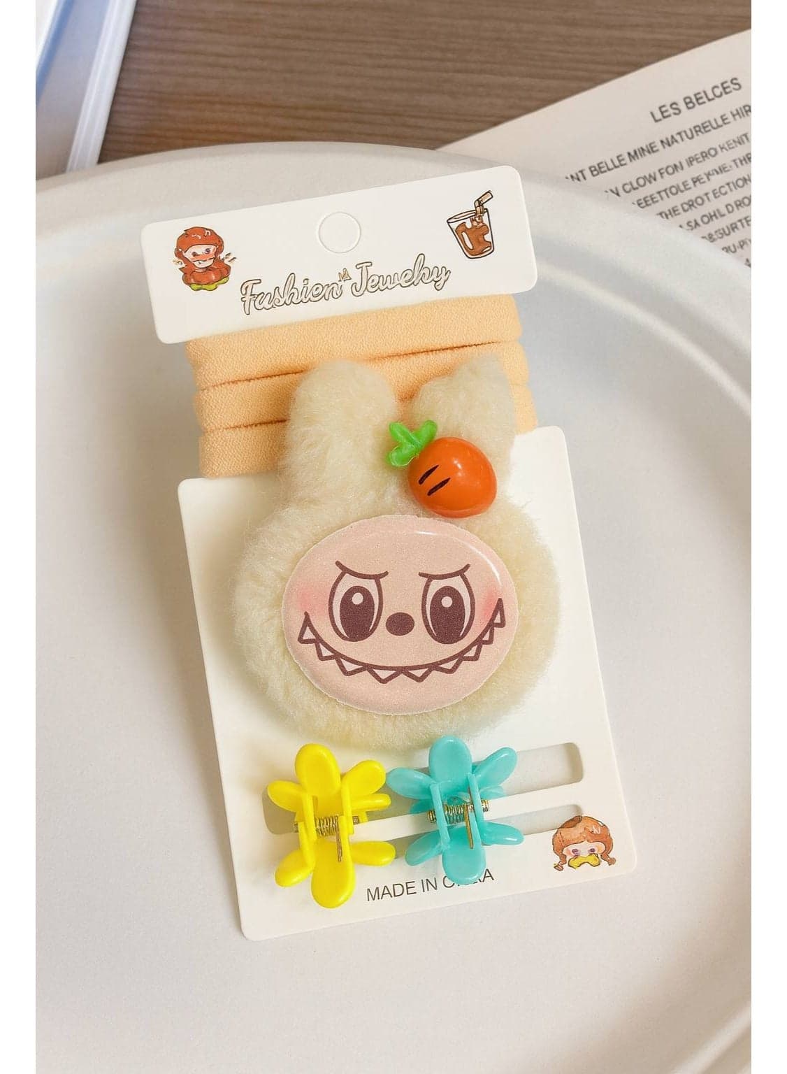Children's hair clips with a cute cartoon design, set of 6 pieces. (٣)