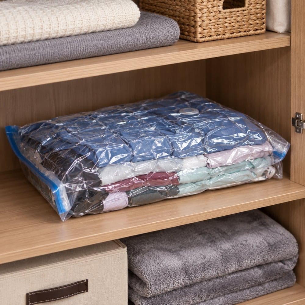 Vacuum Storage Bag for Clothes and Bedding Reusable 70 × 100 cm - 1-22 Closet Systems (٥)
