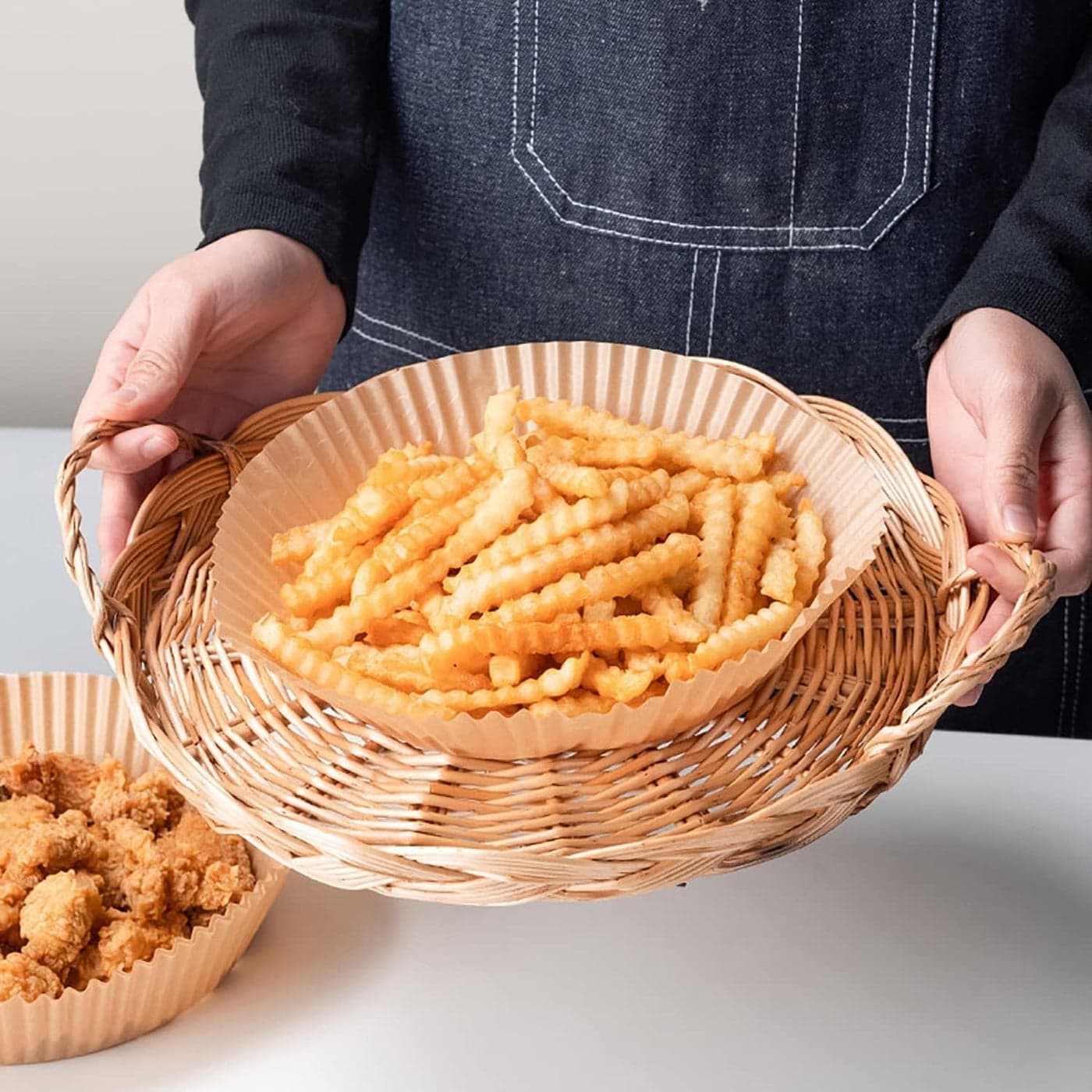 100PCS Non-stick Disposable Air Fryer Liners, Air Fryer Disposable Paper Line... Baking Parchment Papers (٥)