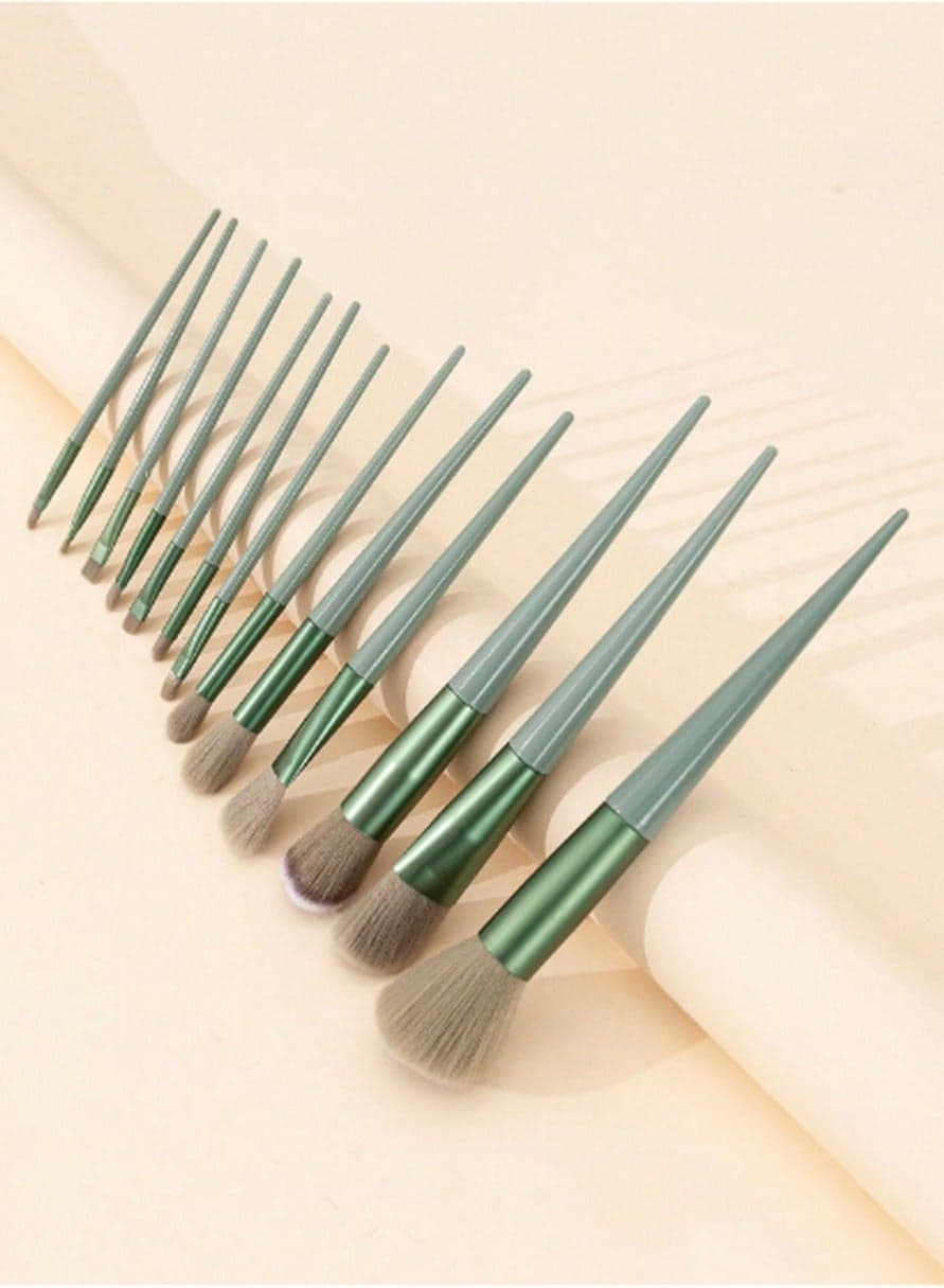 13-Piece Professional Makeup Brush Set with Travel Case – Full Face & Eye Brushes for Seamless Application (2)