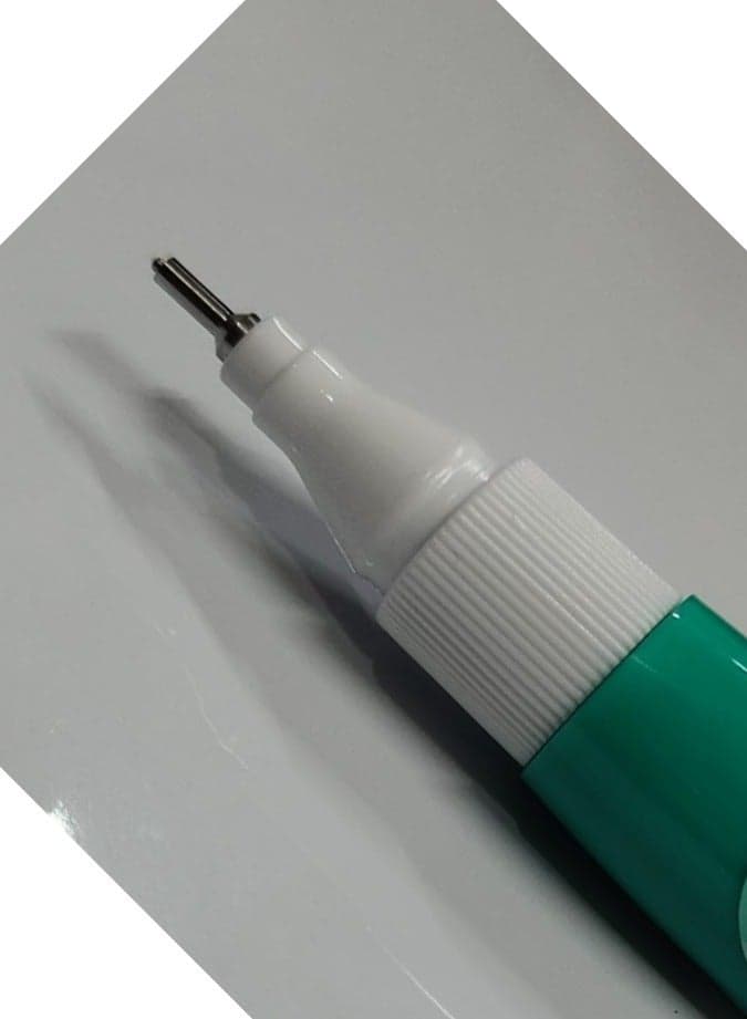 White Oval Correction Pen – Precise, Non-Toxic, Metal Tip ,5 ml (3)