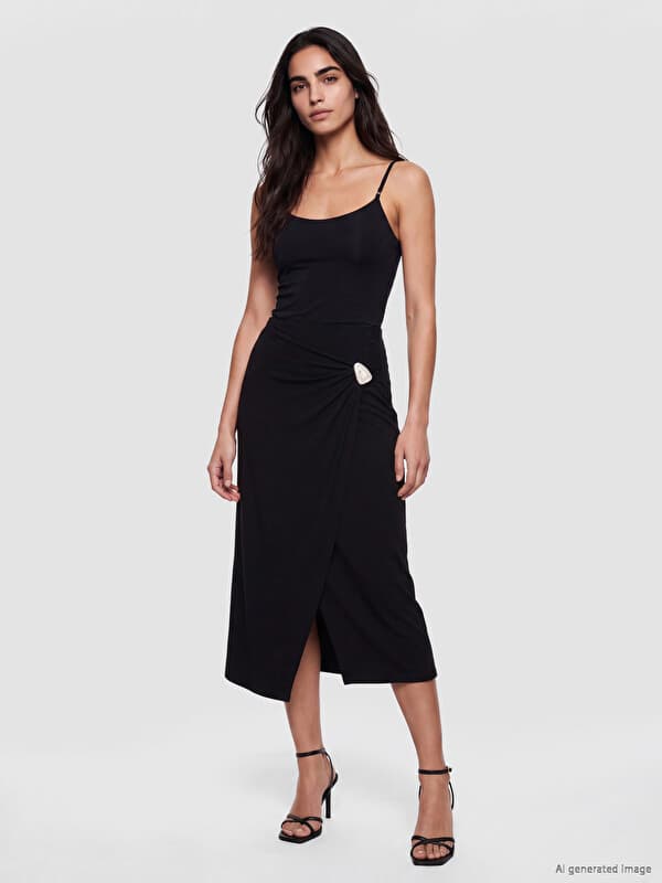 Metal Accessory Ruched Slit Skirt