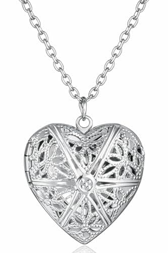 Sweet Peach Heart Love Chain Necklace for Woman Hollow Engraved Opening and Closing Heart Shaped Photo Box Pendant Collar